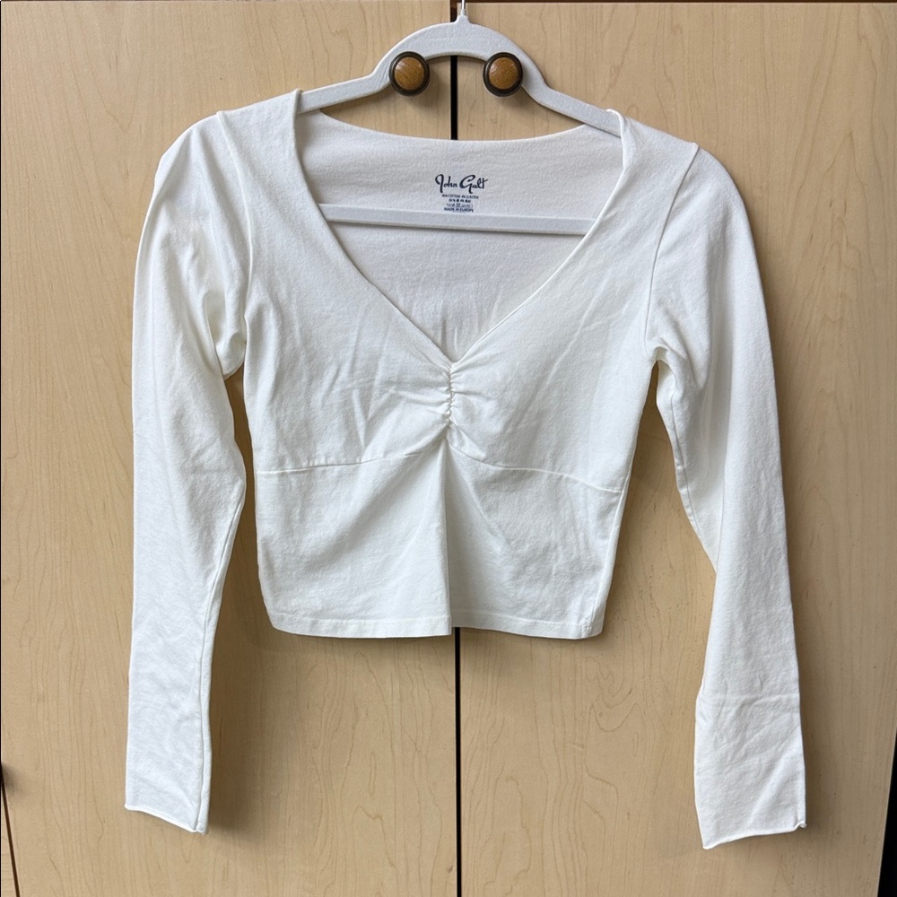PacSun White Long Sleeve V-Neck Crop Top